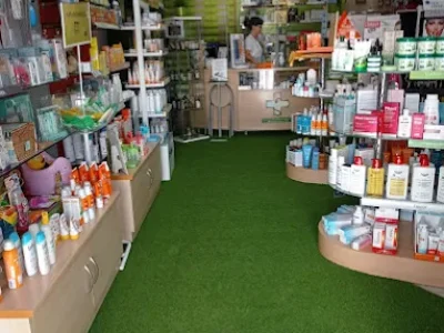 tienda con suelo de césped artificial tenerife